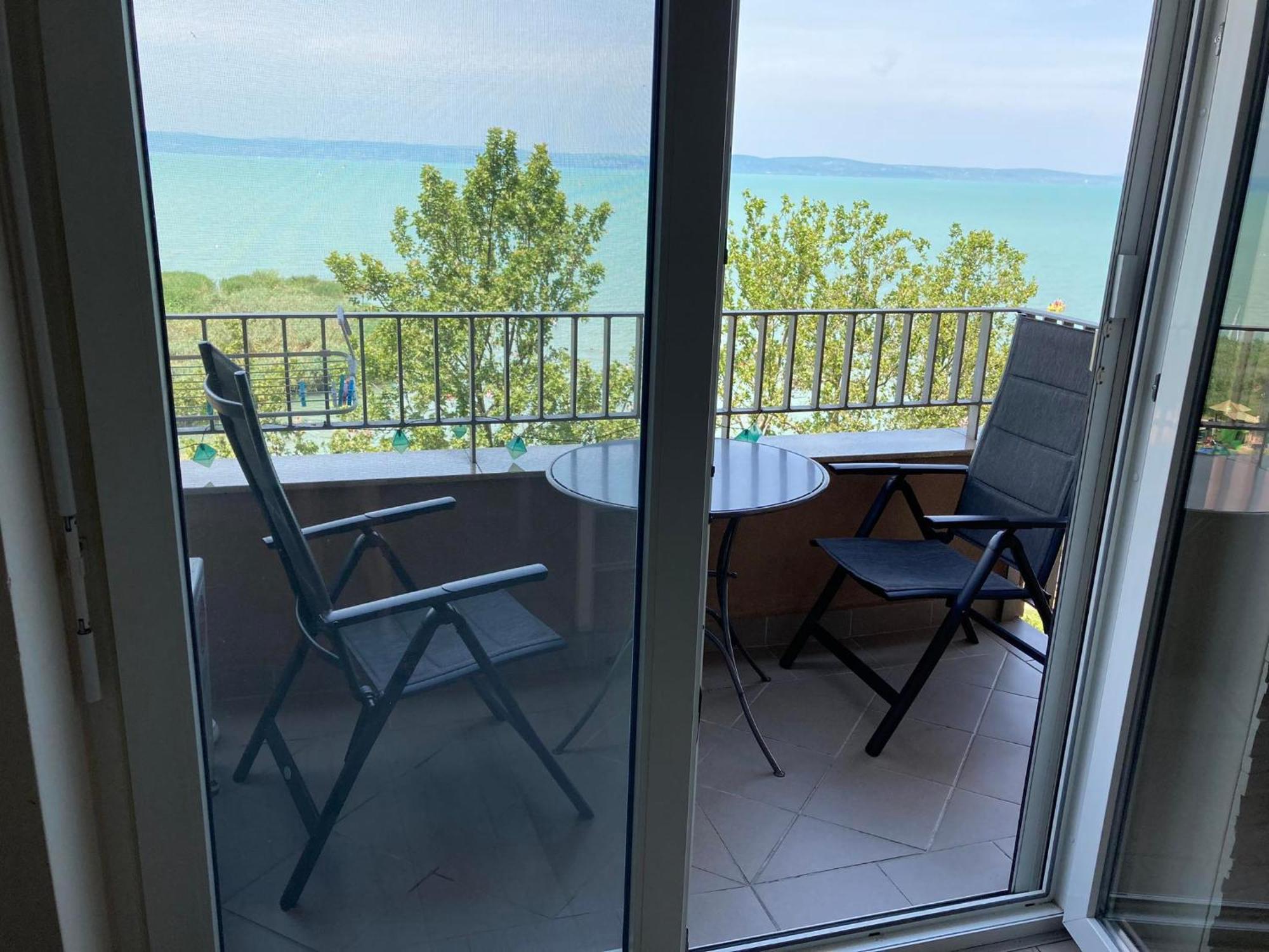 Panorama Gold Wellness Apartman Siófok Exteriör bild
