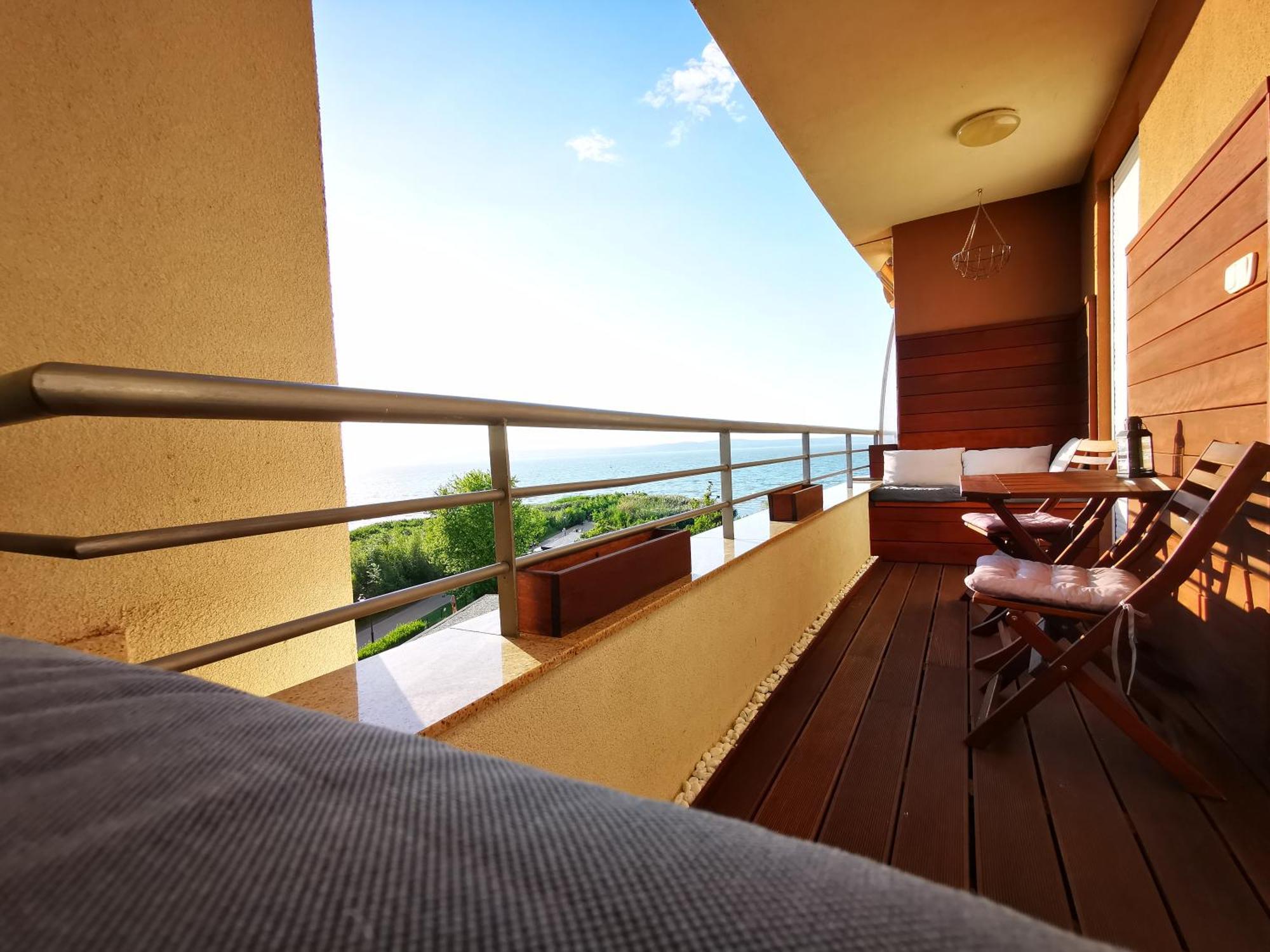 Panorama Gold Wellness Apartman Siófok Exteriör bild