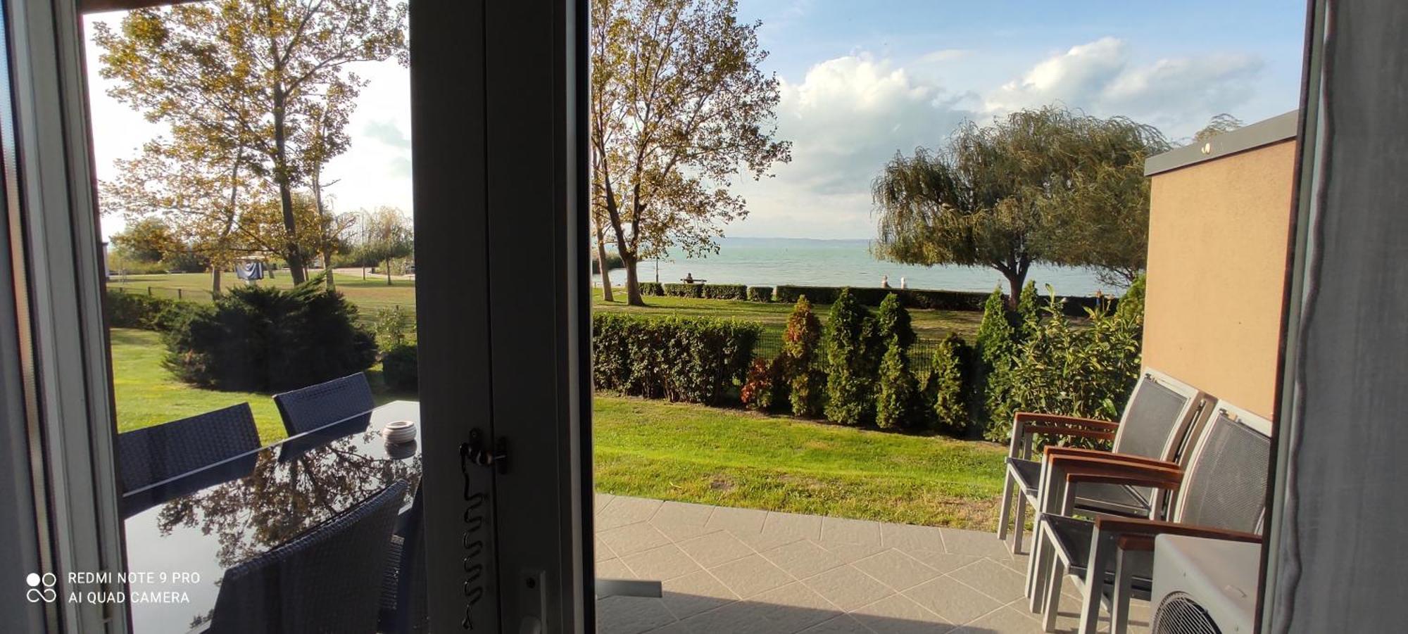 Panorama Gold Wellness Apartman Siófok Exteriör bild