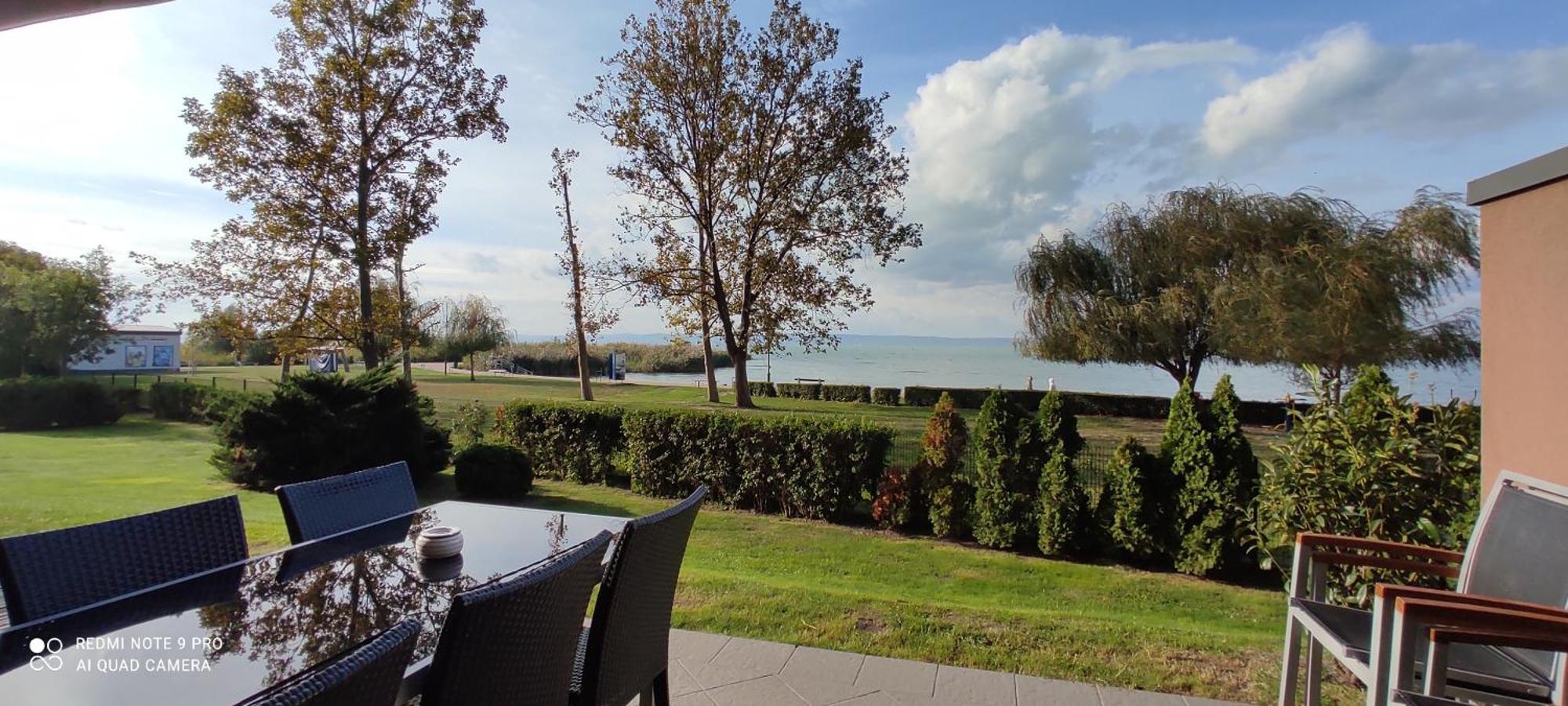 Panorama Gold Wellness Apartman Siófok Exteriör bild